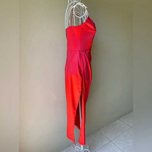 Satin red midi dress - Picture 3 of 6